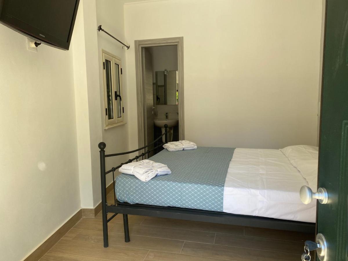 Appartamento Stanza per 2 persone da Antonio Parghelia Esterno foto